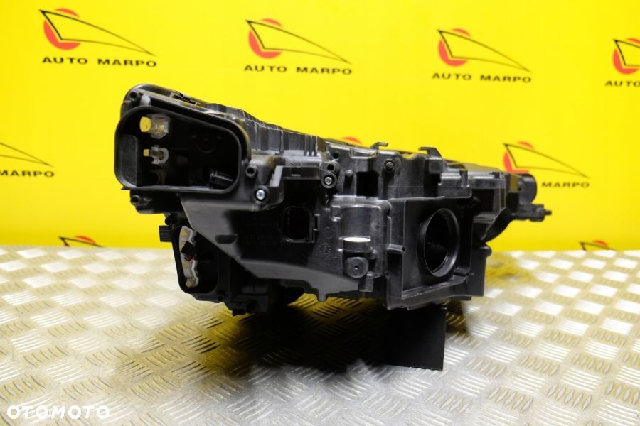 AUDI E-TRON 2018- REFLEKTOR LAMPA FULL LED L USA - 8