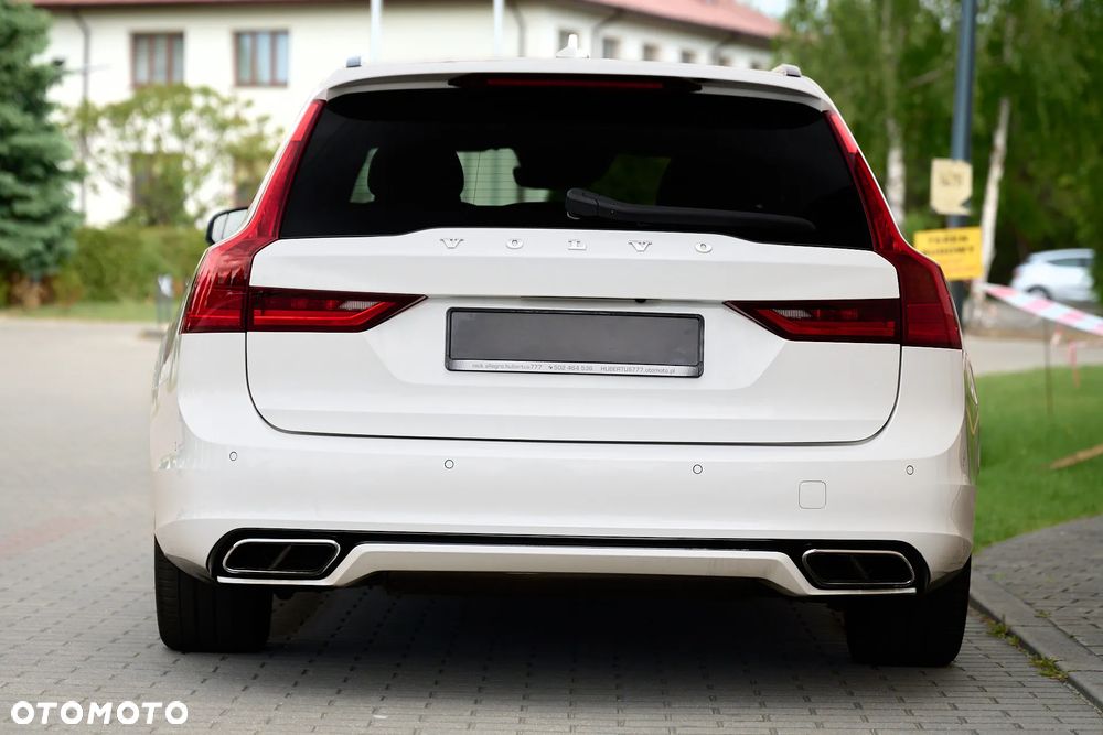 Volvo V90 T5 R-Design - 16