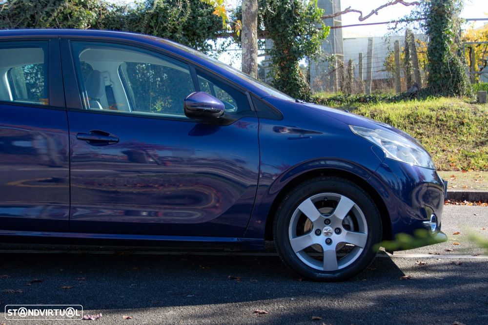 Peugeot 208 1.4 HDi - 14