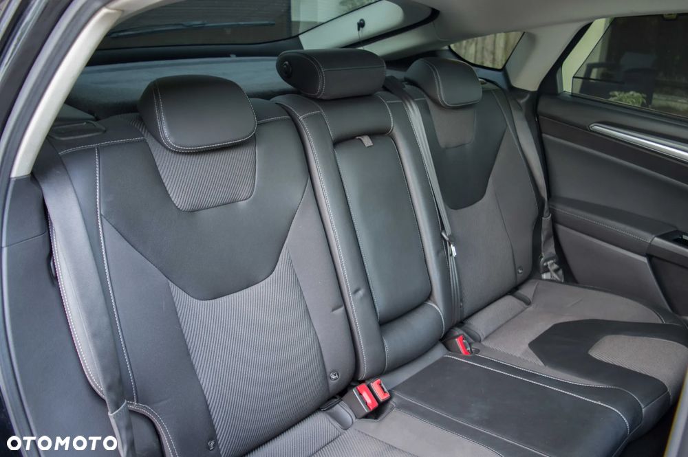 Ford Mondeo 2.0 TDCi Titanium PowerShift - 37