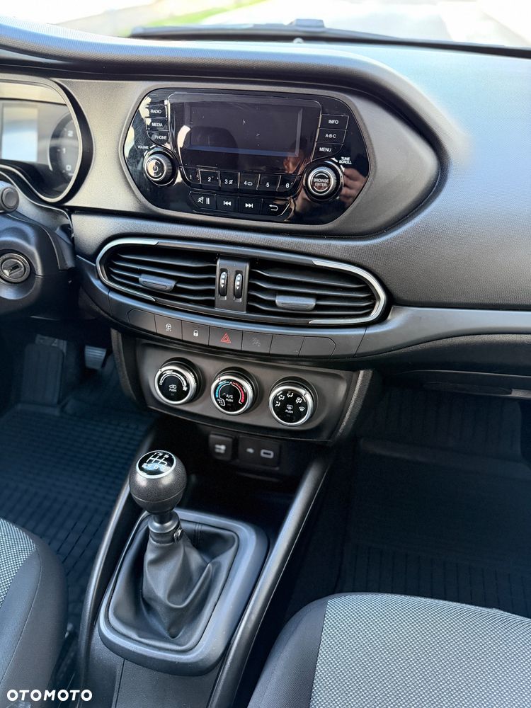 Fiat Tipo 1.4 Classic - 23
