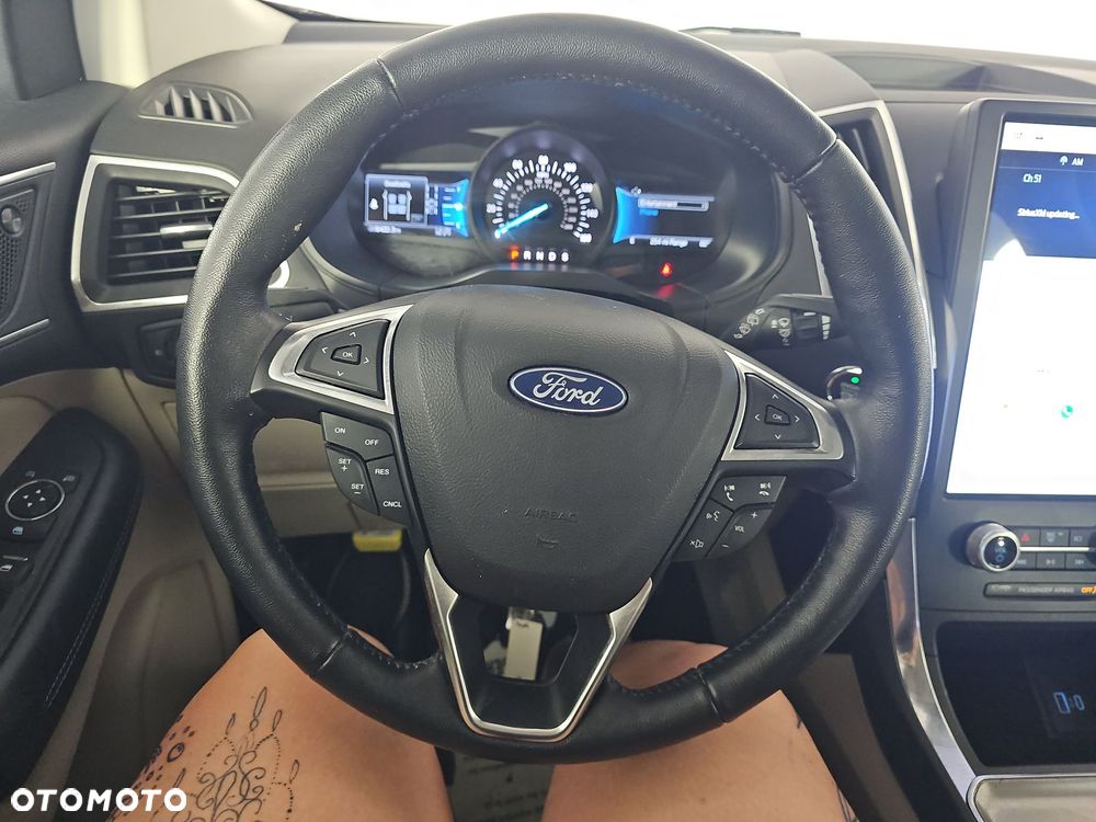 Ford Edge - 10
