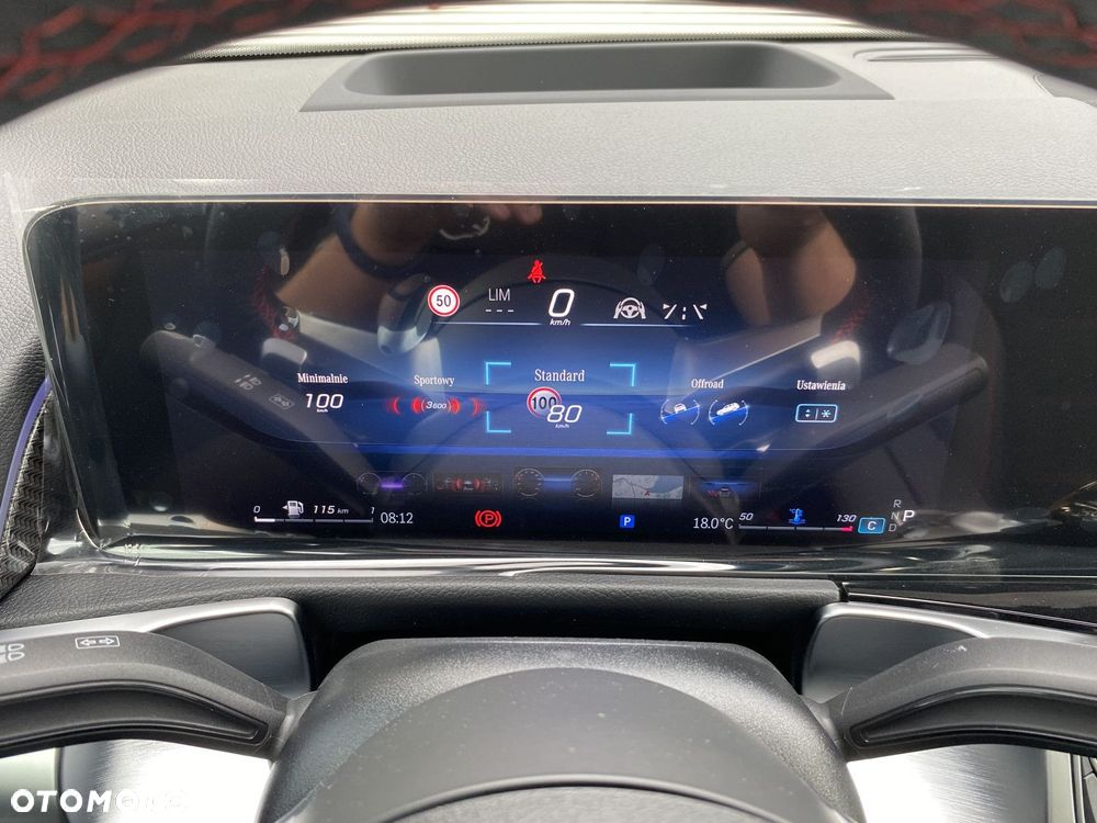 Mercedes-Benz GLB - 14