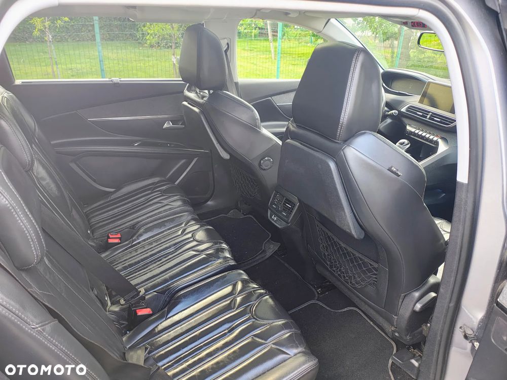 Peugeot 5008 - 15