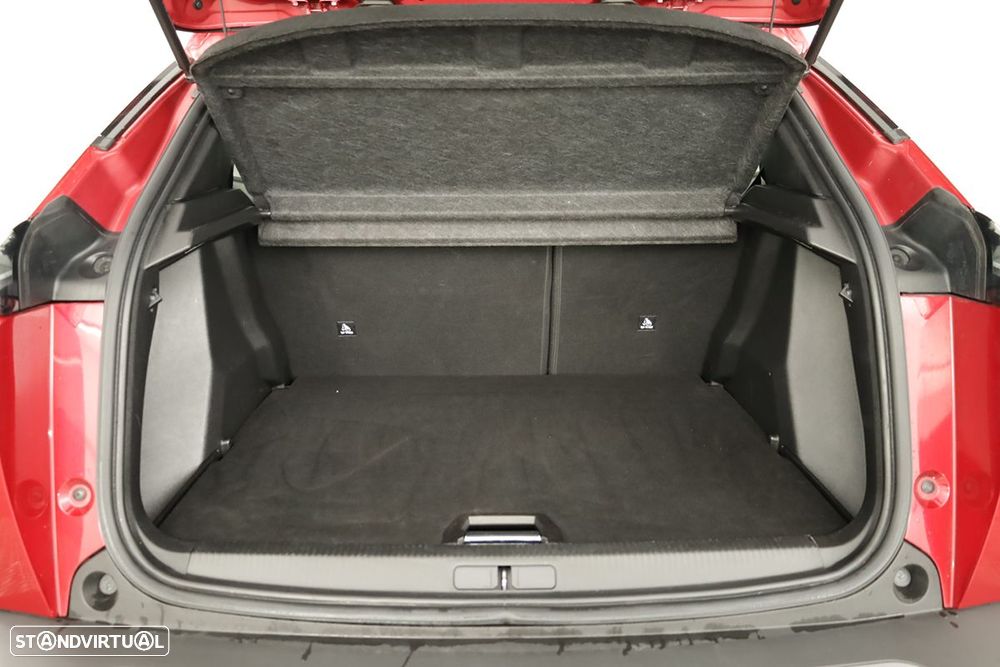 Peugeot 2008 1.2 PureTech Allure - 24