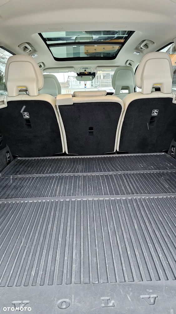 Volvo XC 90 T6 AWD Momentum 7os - 22