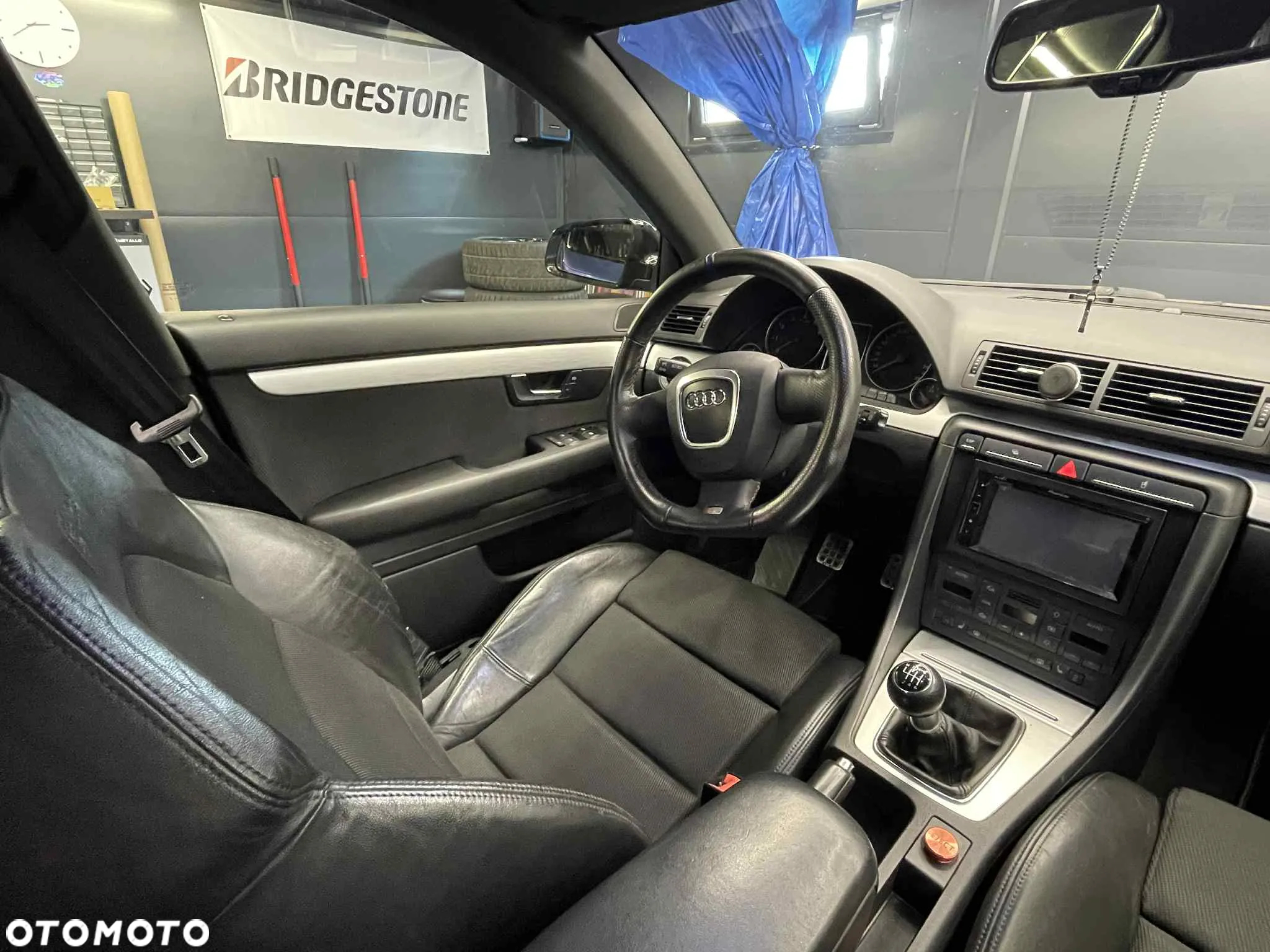 Audi A4 2.0T FSI Quattro - 24