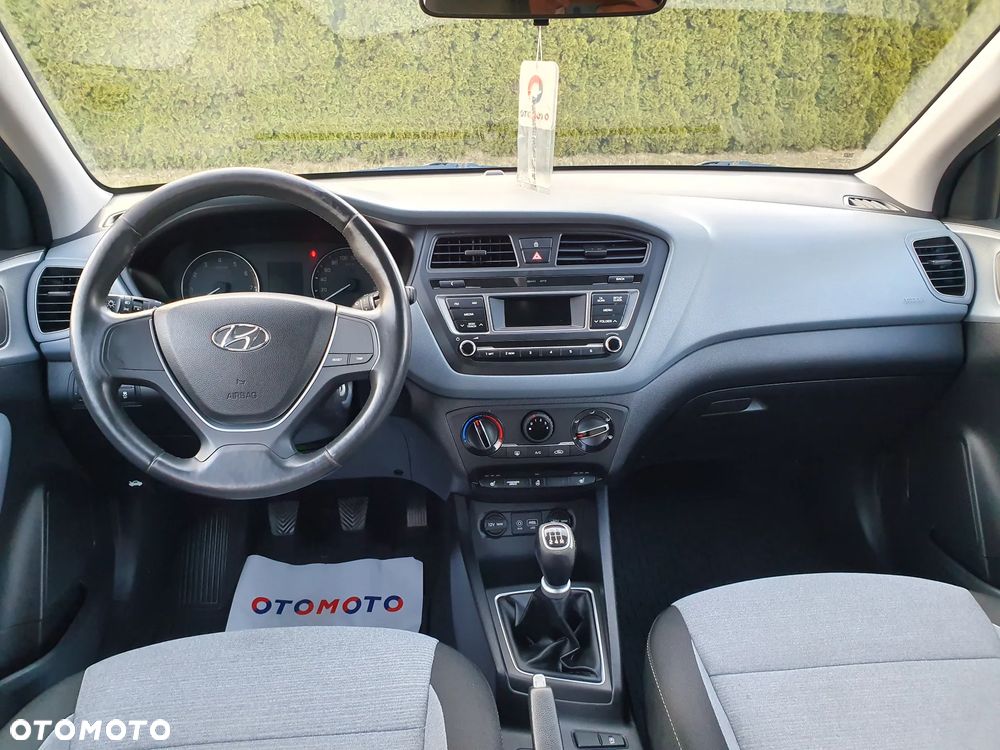 Hyundai i20 1.2 Passion - 9