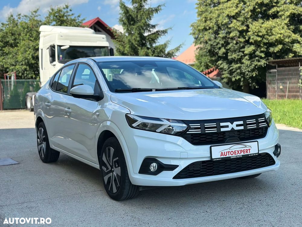 Dacia Logan TCe 90 Essential - 1
