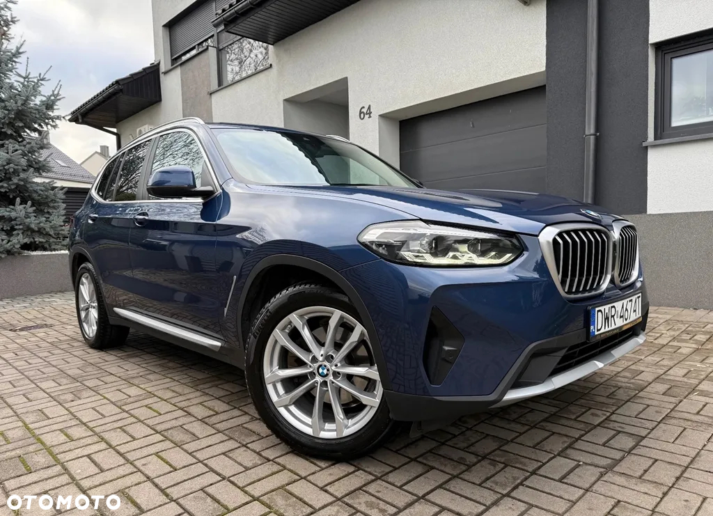 BMW X3 sDrive18d Luxury Line sport - 2