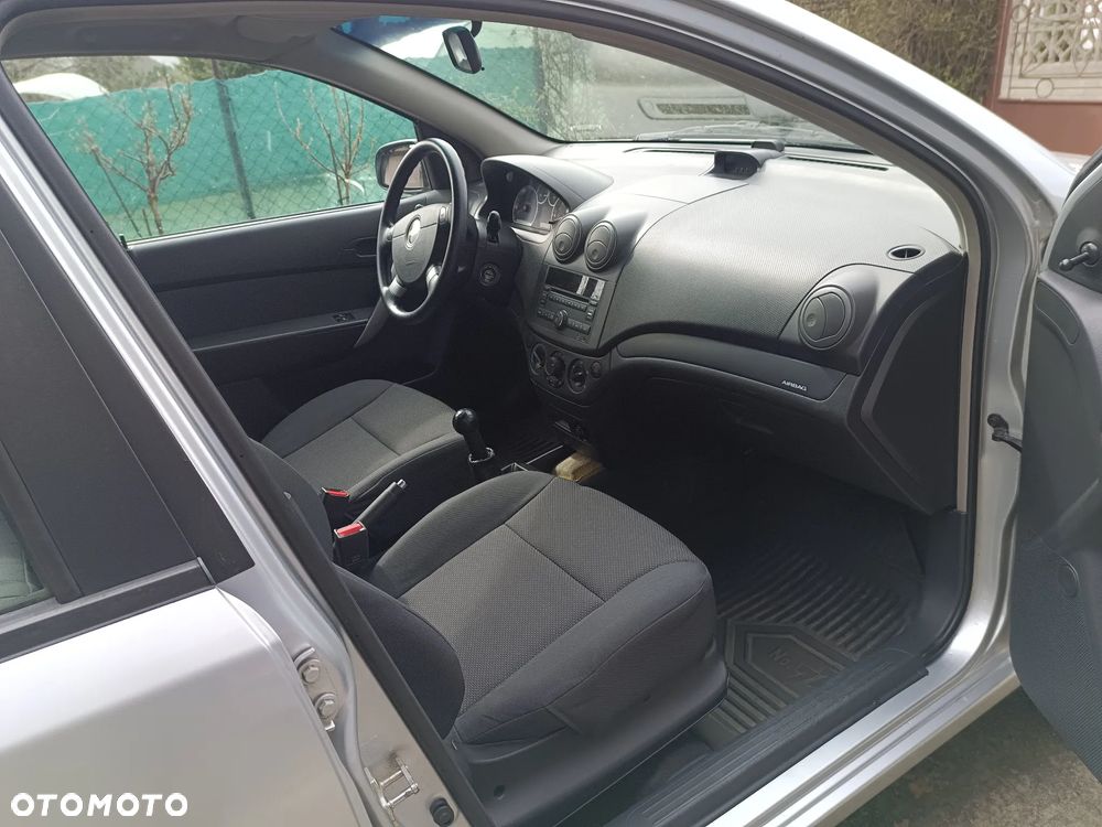 Chevrolet Aveo 1.2 16V Base+ - 7