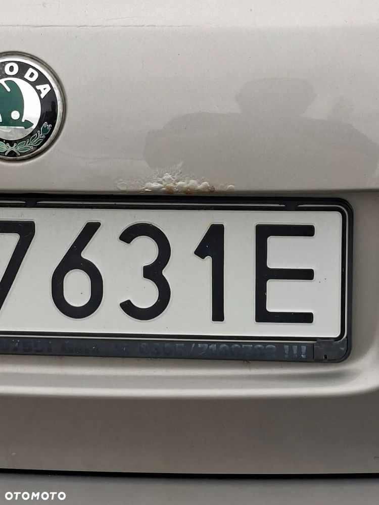 Skoda Fabia 1.4 16V Ambiente - 11