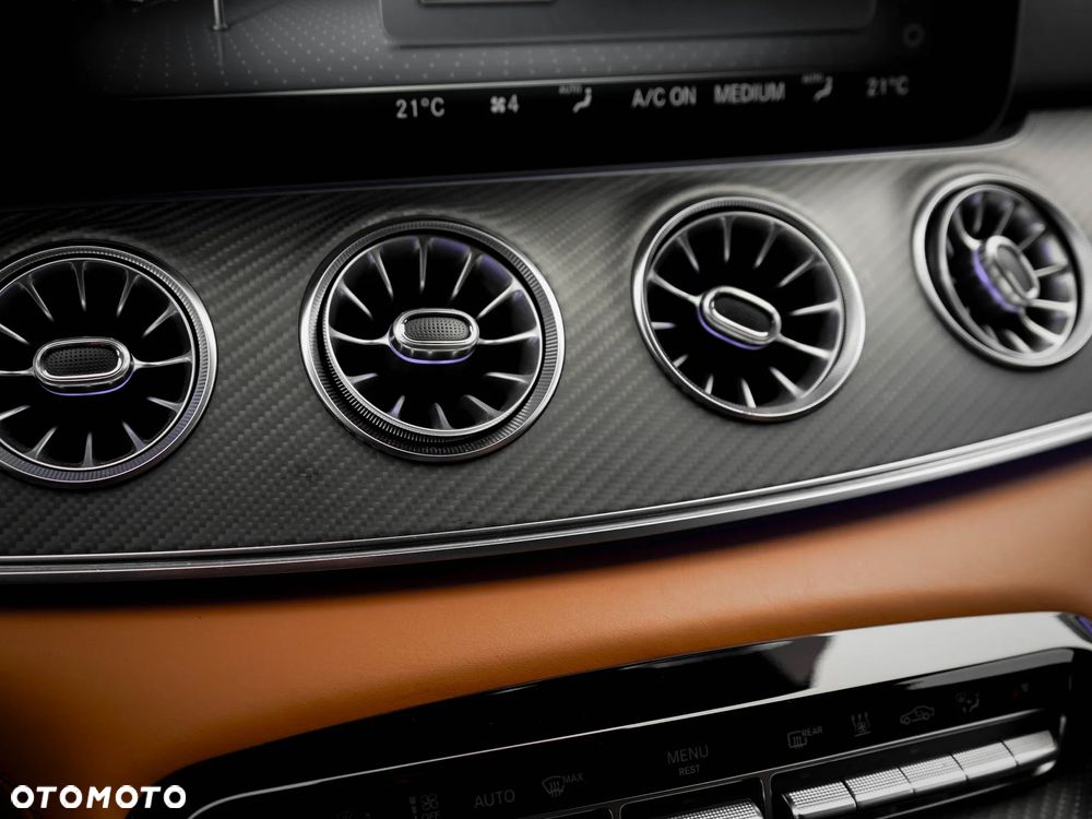 Mercedes-Benz AMG GT - 27