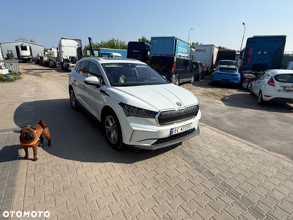 Skoda Enyaq 80 82kWh Sportline Advanced - 4