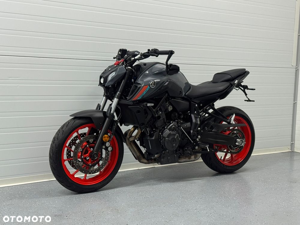 Yamaha MT - 12