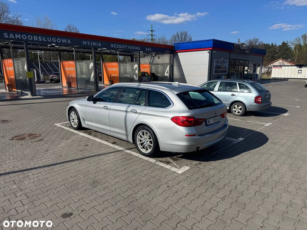 BMW Seria 5 520d - 5