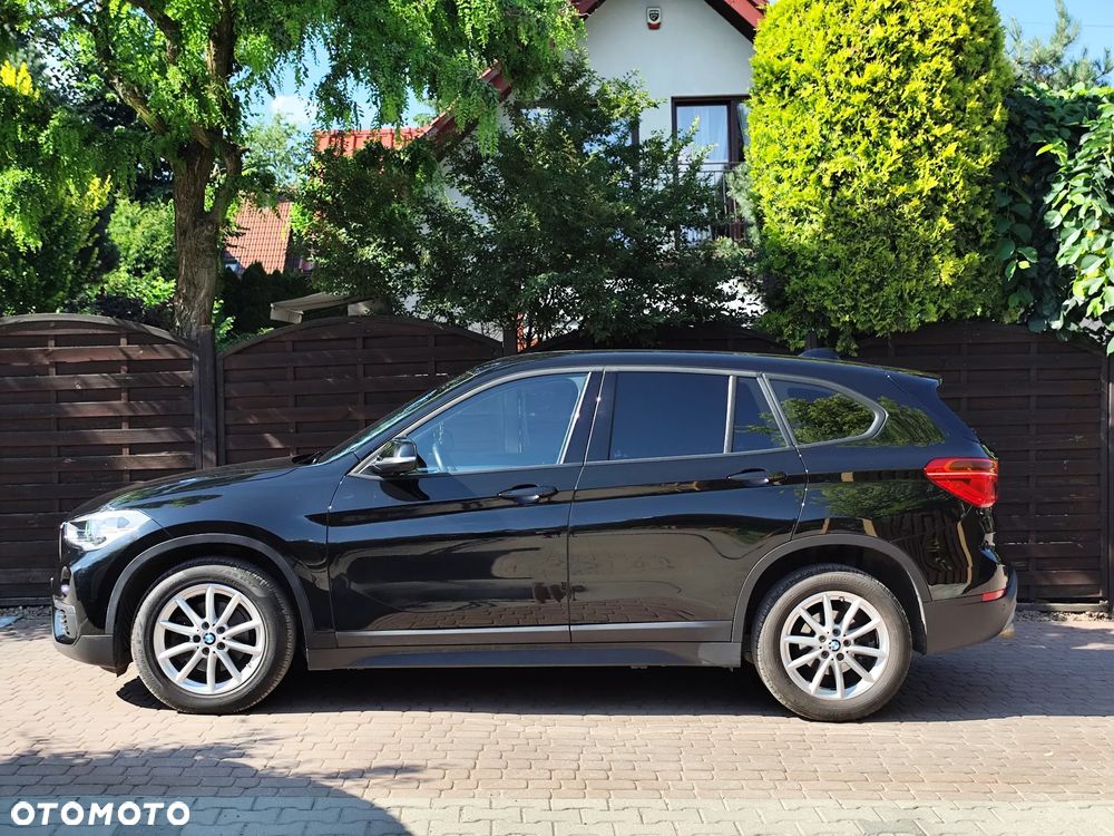 BMW X1 sDrive16d xLine - 4