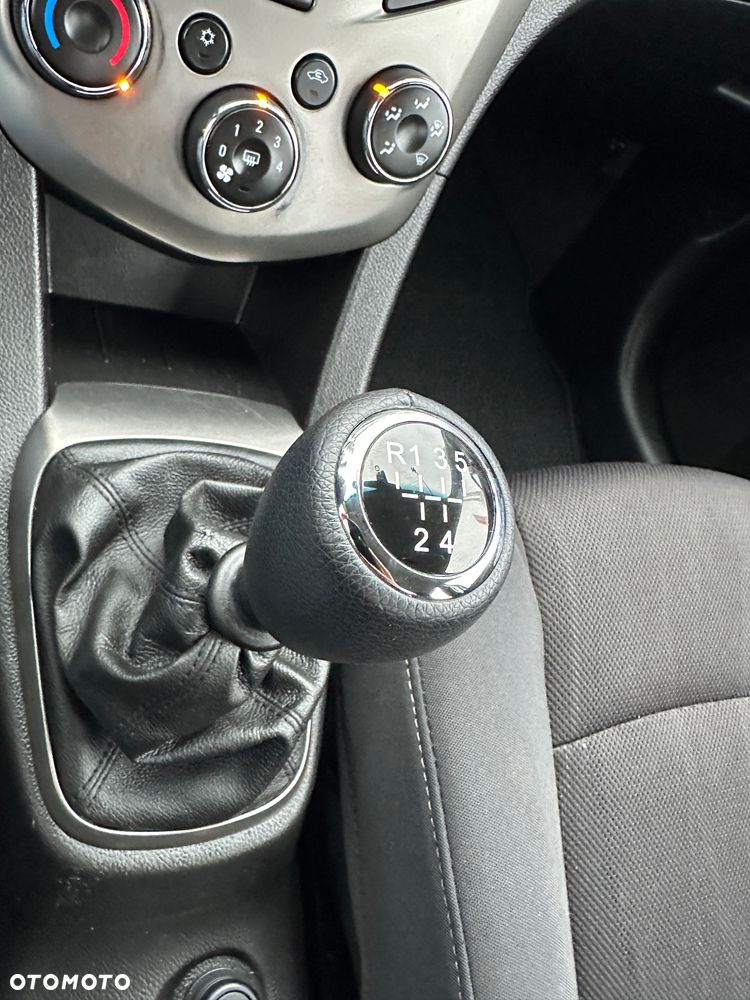 Chevrolet Aveo 1.2 LT+ - 27