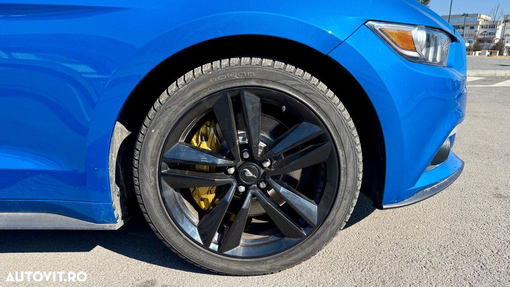 Ford Mustang Cabrio 2.3 Eco Boost - 9