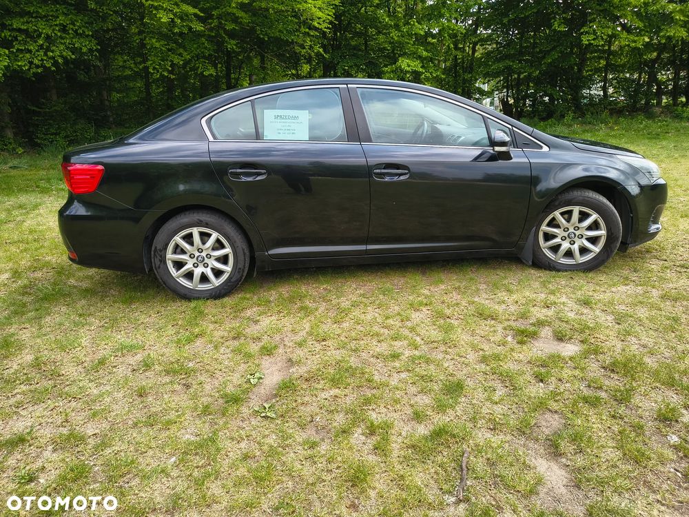 Toyota Avensis 1.8 Life - 9