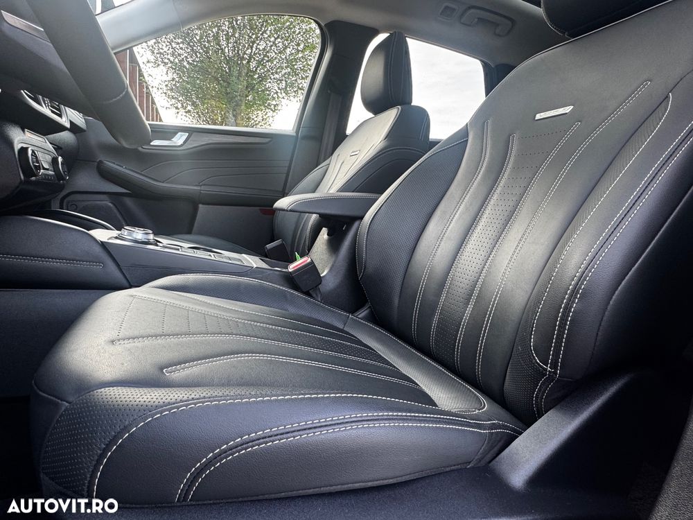 Ford Kuga - 29