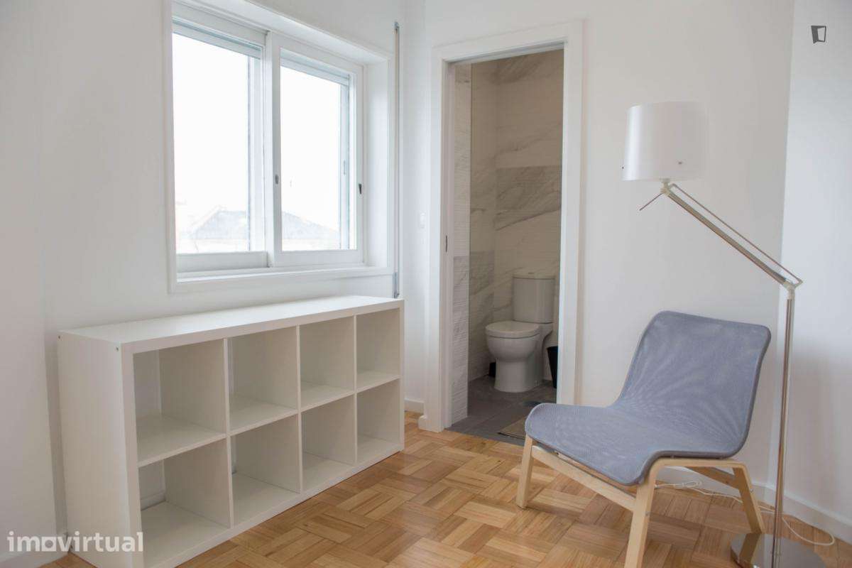 Quarto - localizado em Rio Tinto Porto - Grande imagem: 2/22