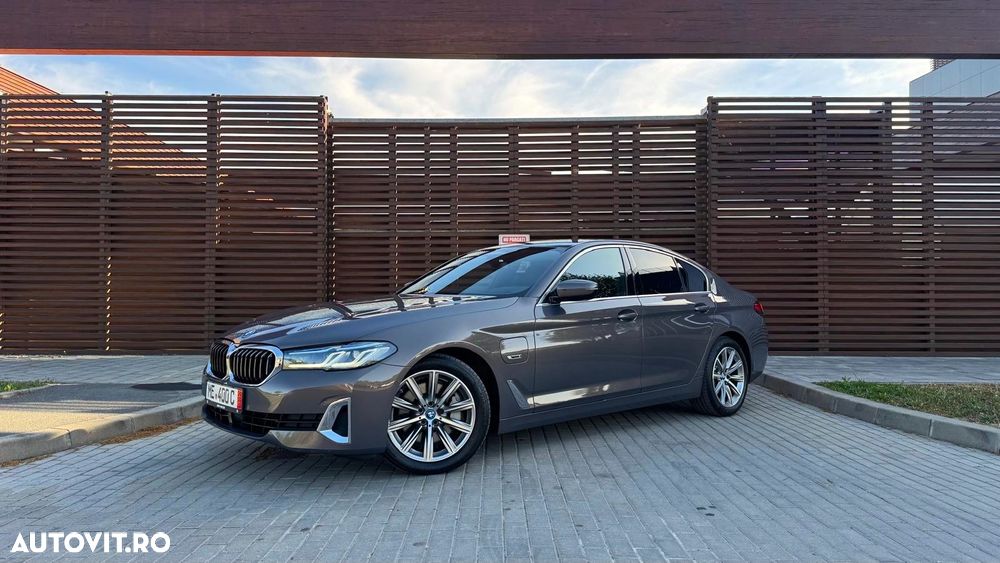 BMW Seria 5 530e xDrive Aut. Luxury Line - 5