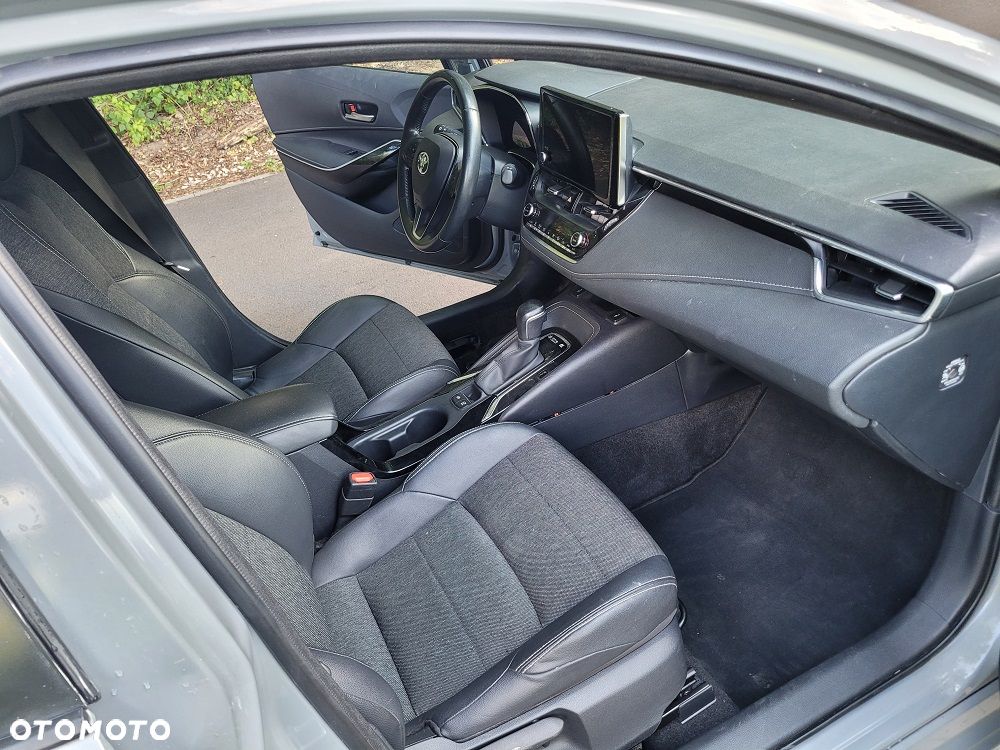 Toyota Corolla 1.8 Hybrid Comfort - 11