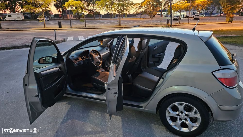 Opel Astra 1.3 CDTi Cosmo - 9