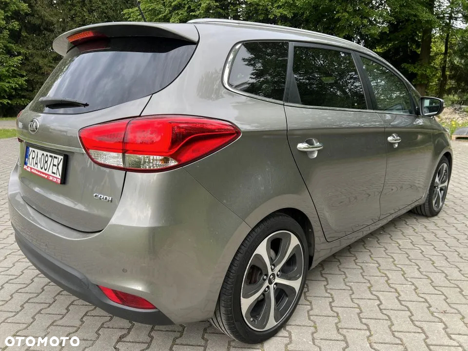 Kia Carens 1.7 CRDi XL 7os - 36