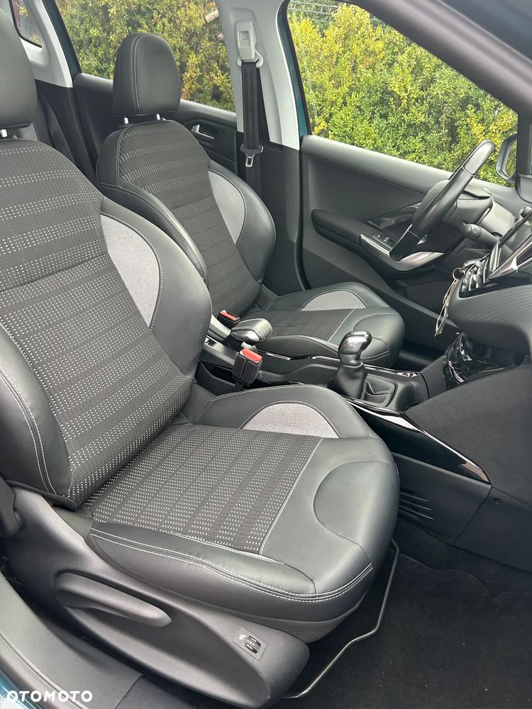 Peugeot 2008 BlueHDi 100 STOP & START Allure - 16