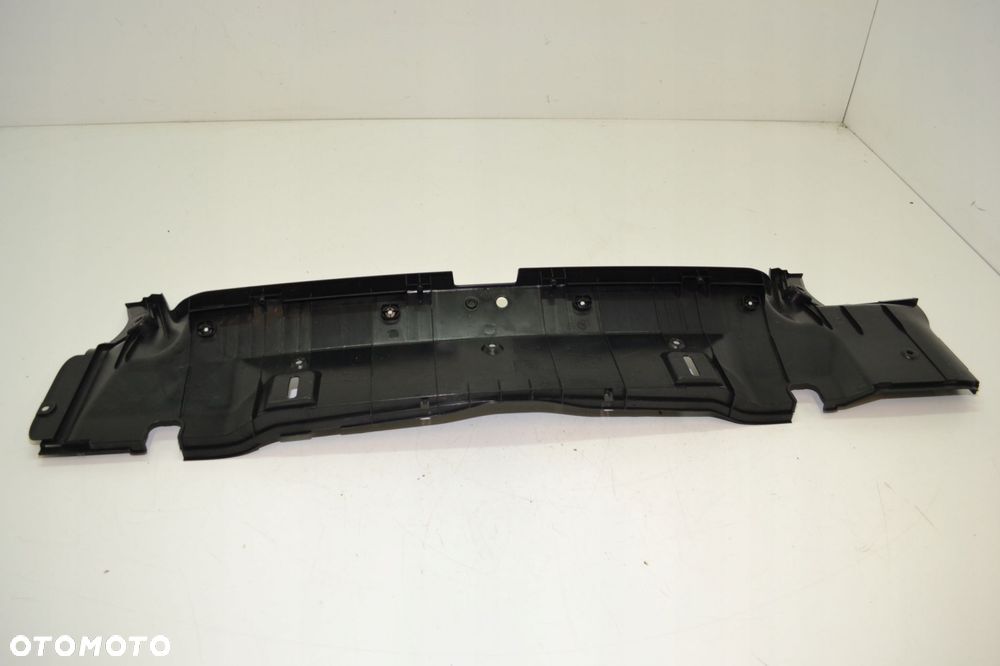 BMW E46 COUPE CABRIO MASKOWNICA OSŁONA PASA TYLNEGO 8204070 - 3