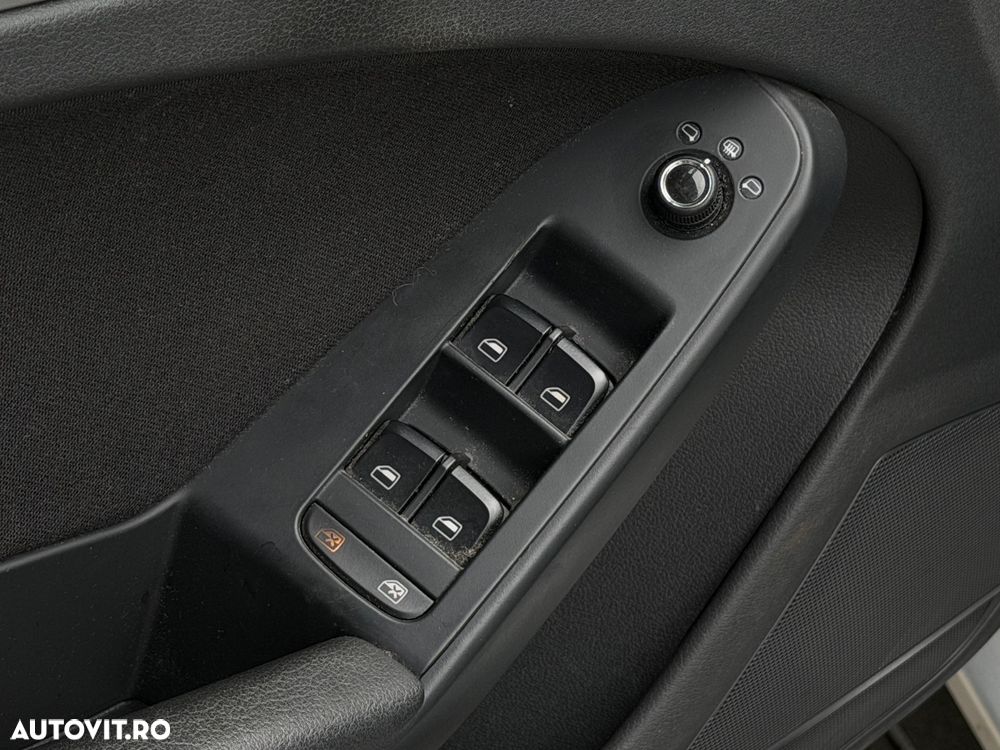 Audi A4 2.0 TDI DPF multitronic Attraction - 16