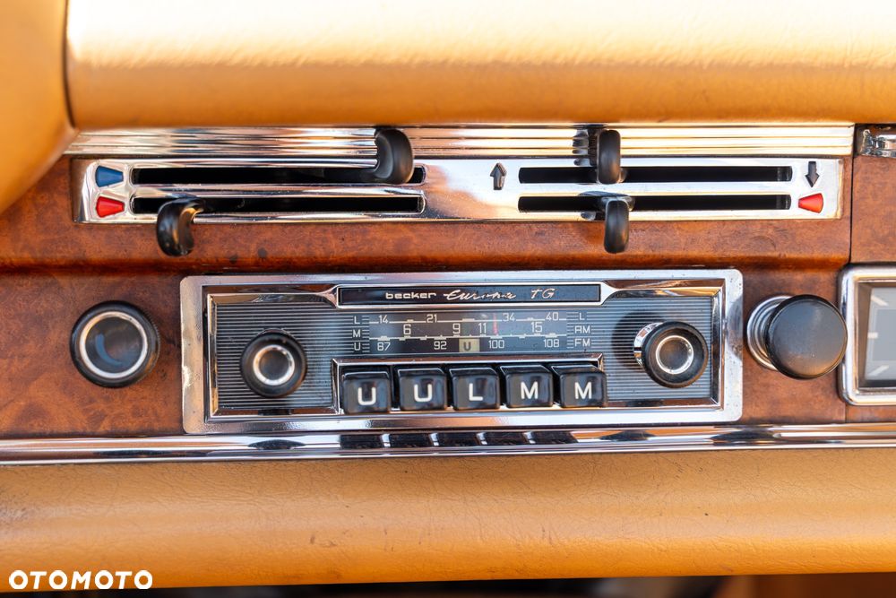 Mercedes-Benz 280 - 30