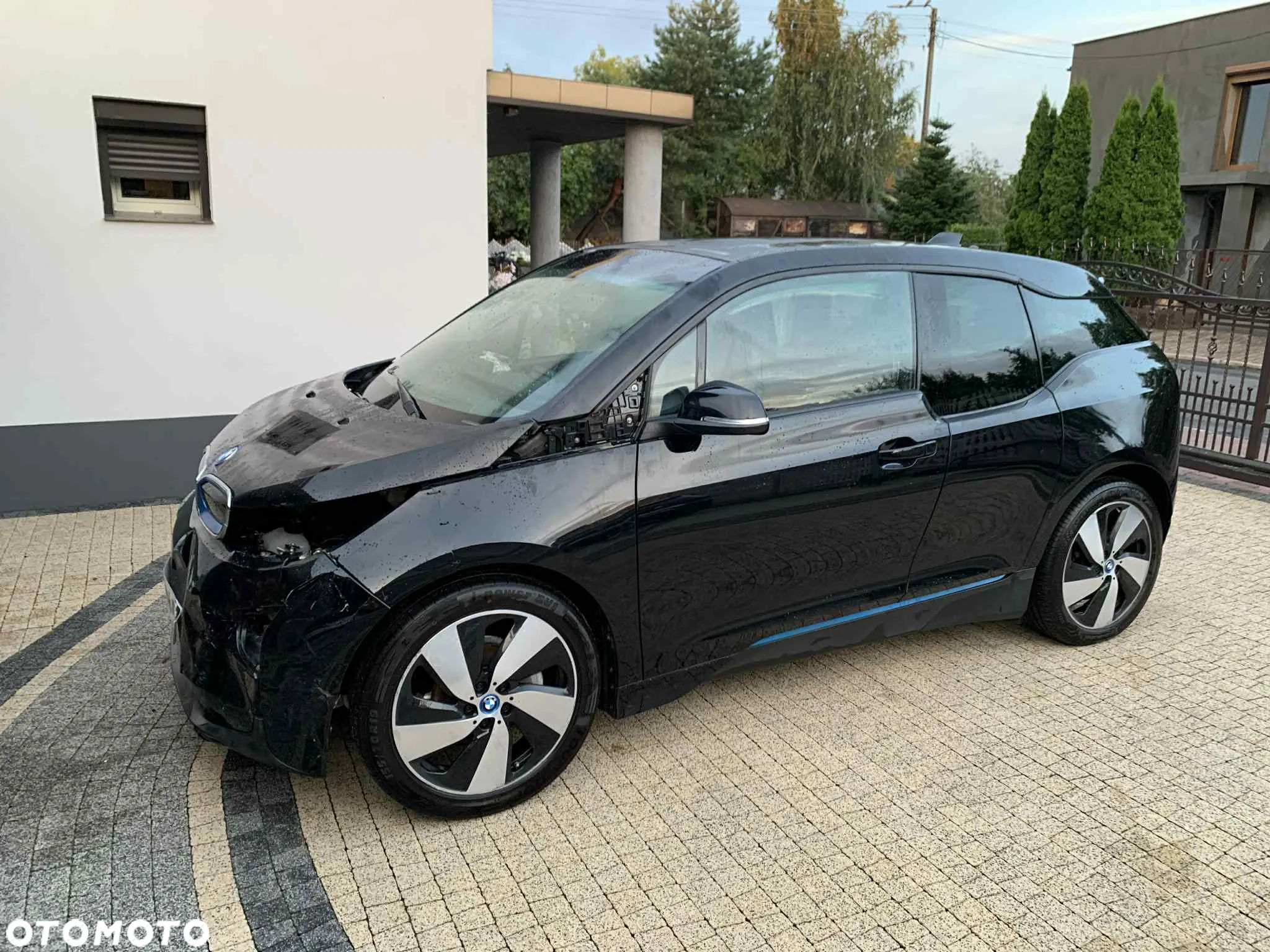BMW i3 (Range Extender) - 40