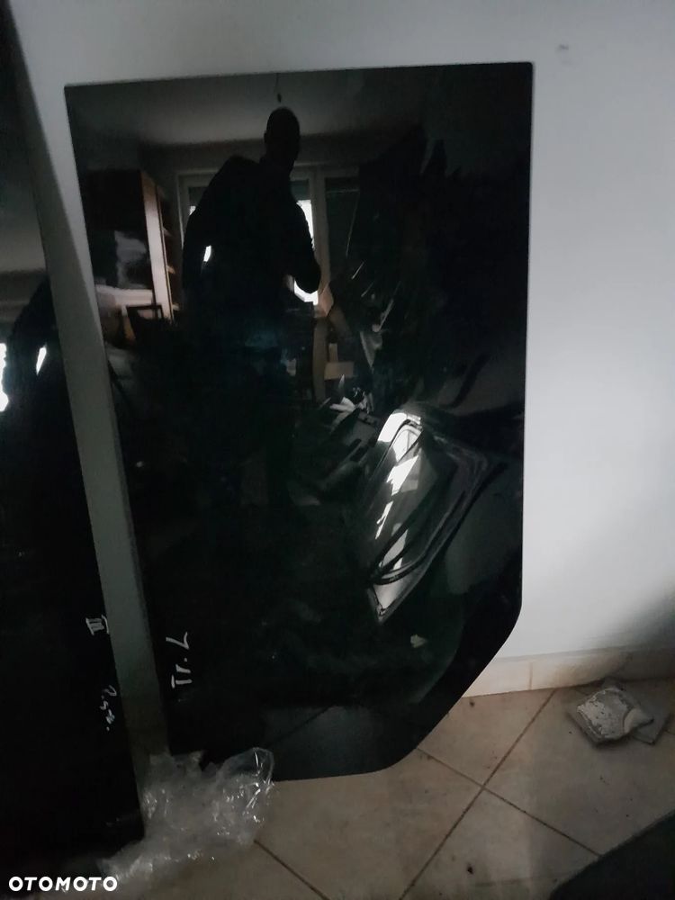 Szyba boczna lewa Renault Trafic II - 1