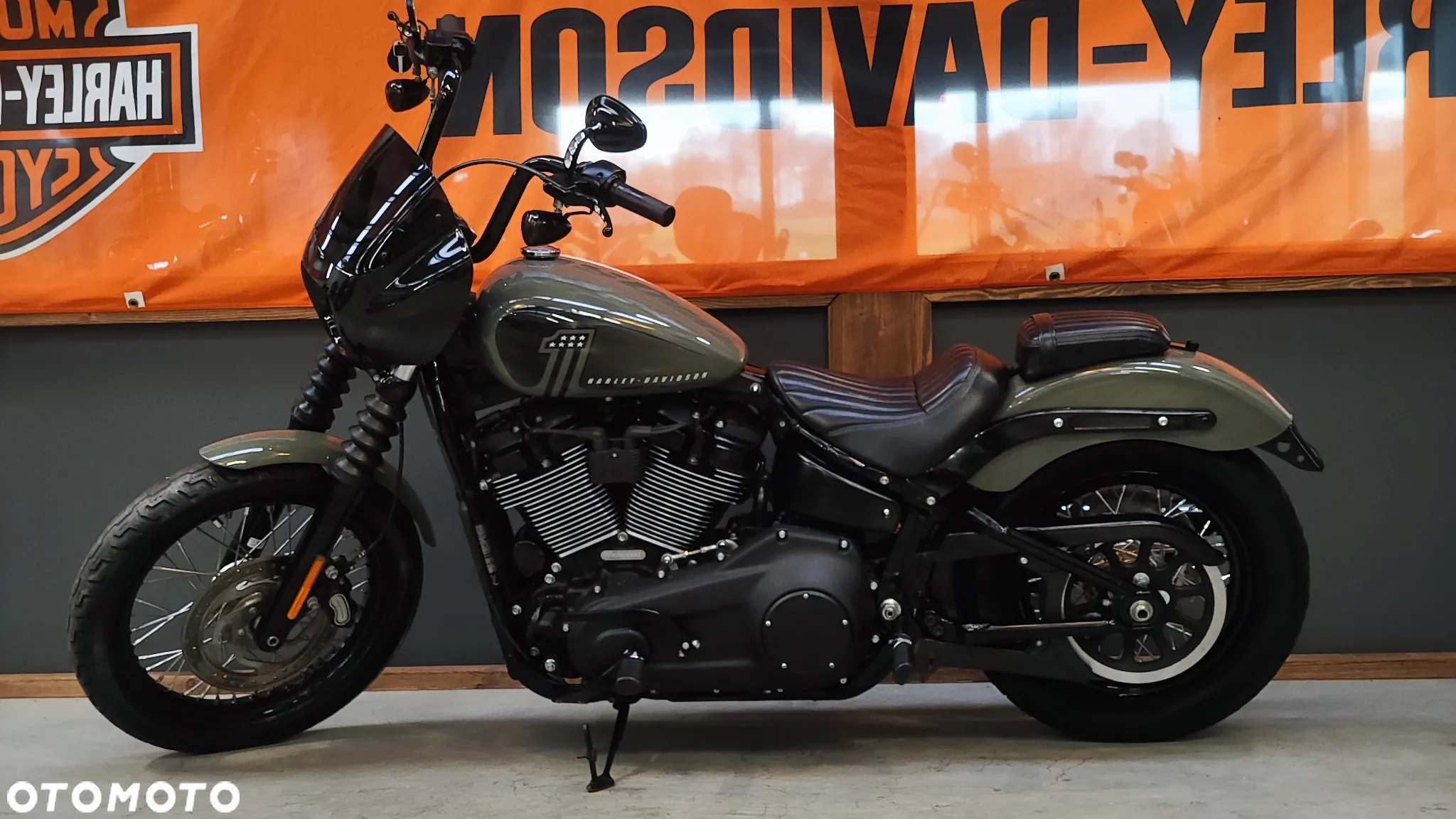 Harley-Davidson Softail Street Bob - 6