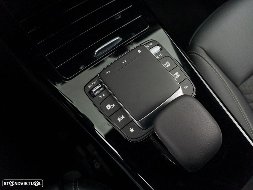 Mercedes-Benz A 250 e Style Plus - 22