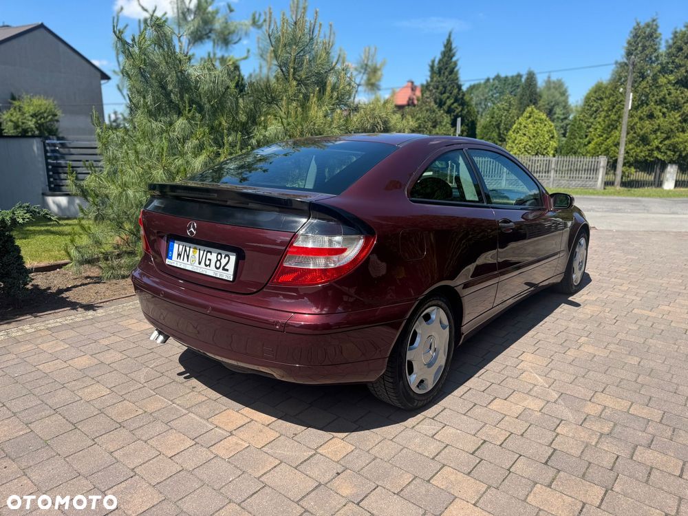 Mercedes-Benz Klasa C 220 CDI DPF Sport Edition - 4