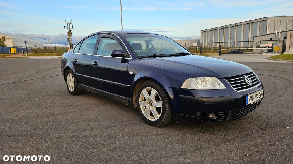 Volkswagen Passat 1.8T Basis - 13