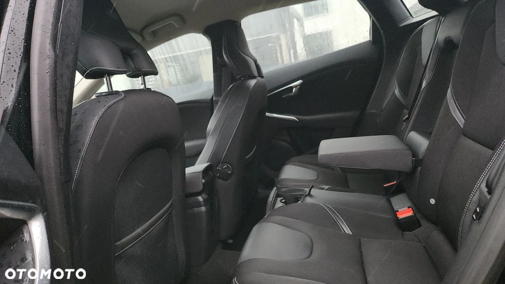 Volvo V40 D2 Kinetic - 3