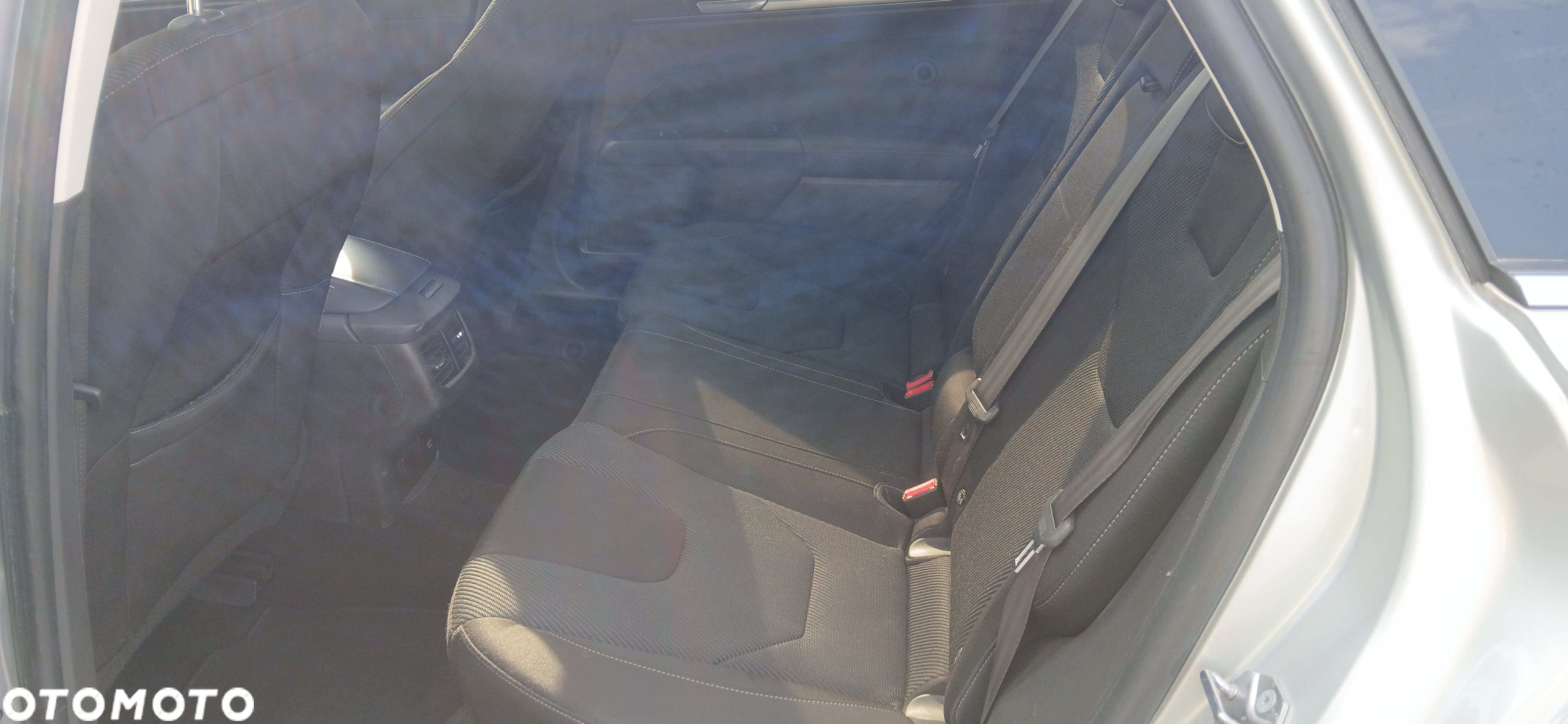 Ford Mondeo 2.0 EcoBlue Titanium - 25