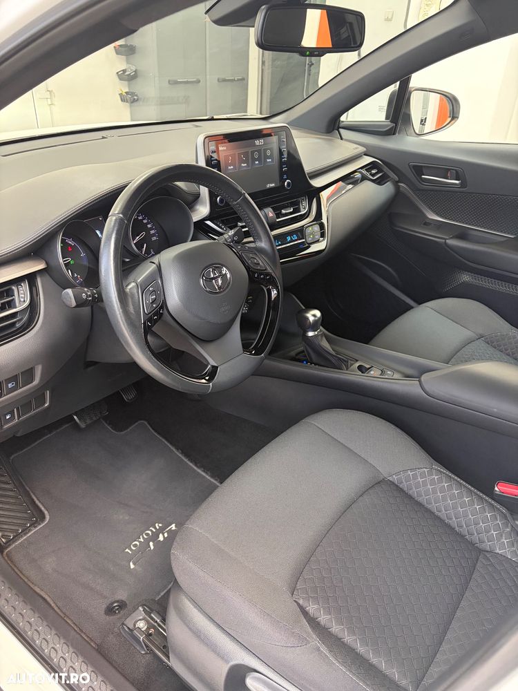 Toyota C-HR Business-Edition - 16
