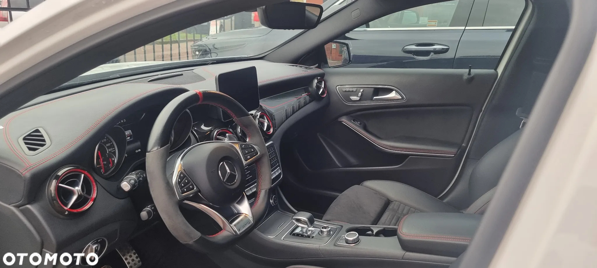 Mercedes-Benz GLA AMG 45 4Matic AMG Speedshift 7G-DCT AMG Night Edition - 23