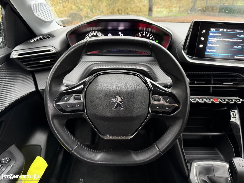 Peugeot 208 1.2 PureTech Active Pack - 24