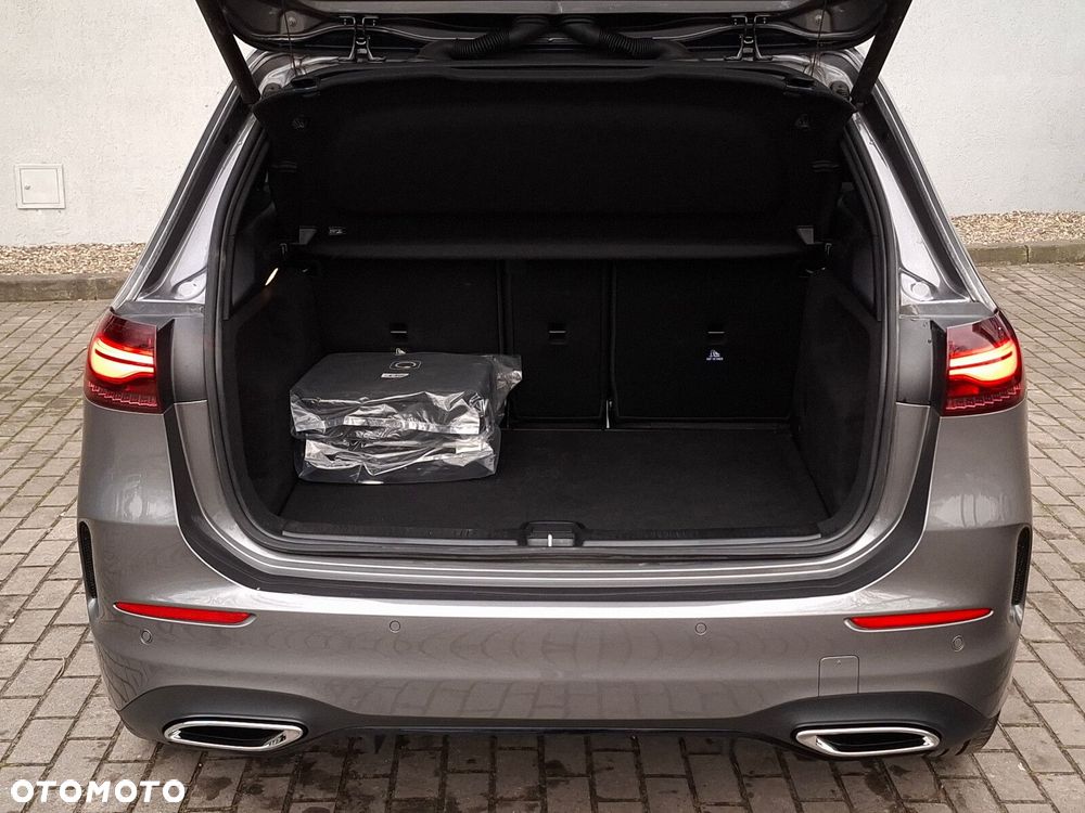 Mercedes-Benz Klasa B 250 e AMG Line 8G-DCT - 40