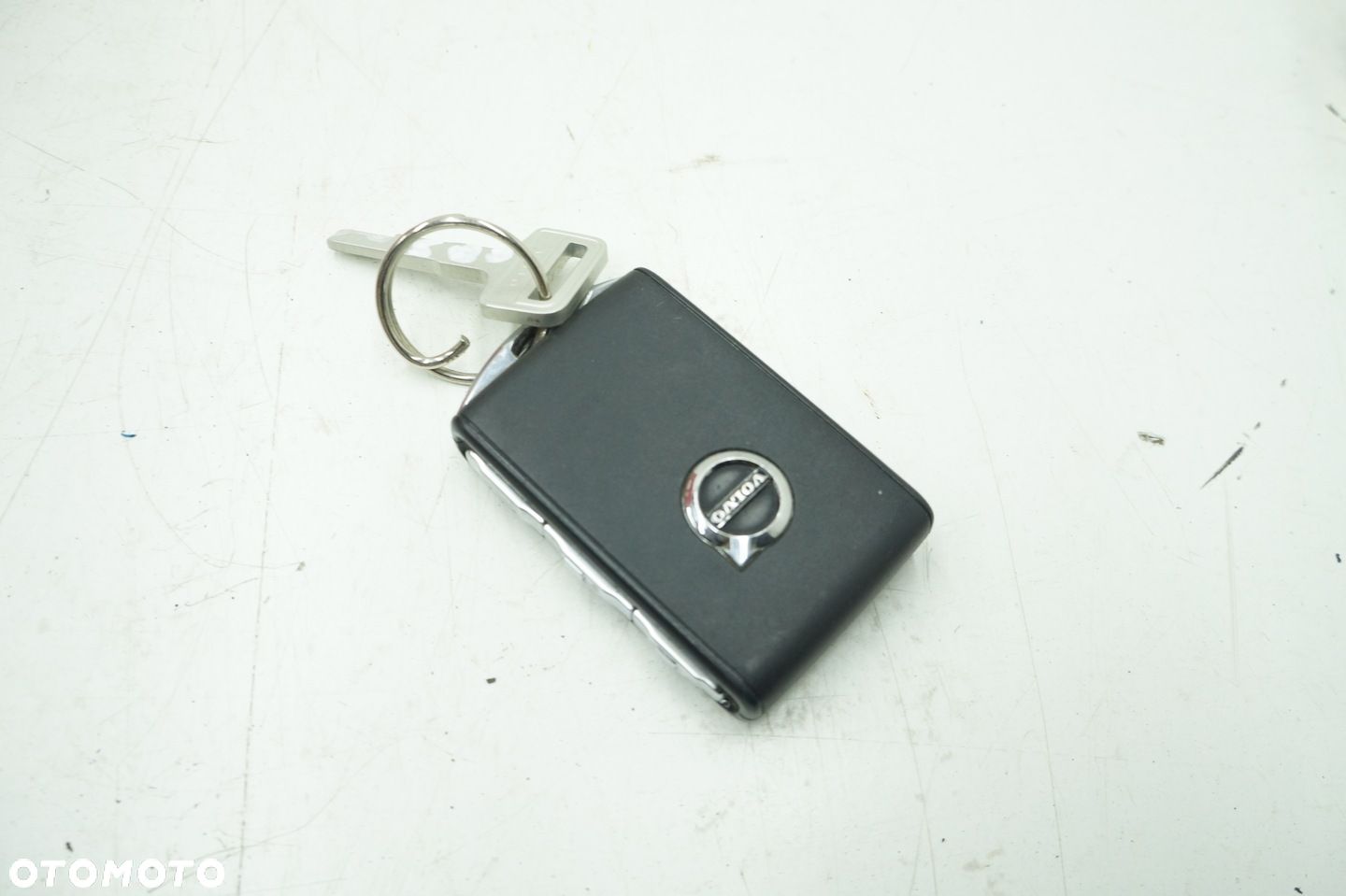 KLUCZYK PILOT KEYLESS VOLVO S90 V90 Volvo OE 32256953 - 1