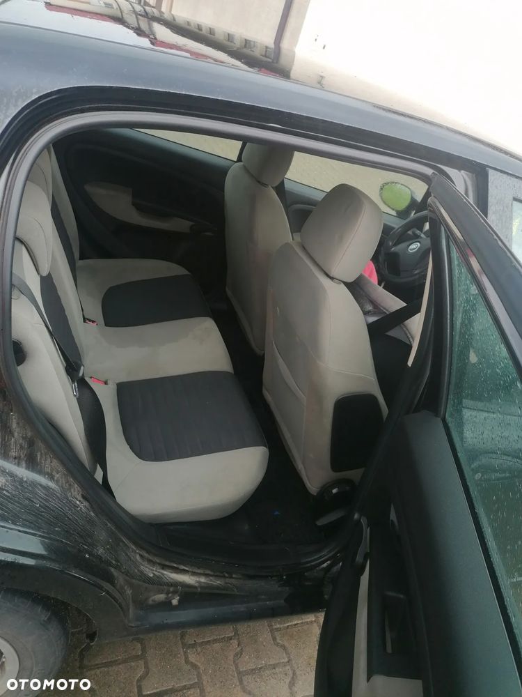 Fiat Punto 1.2 8V - 9