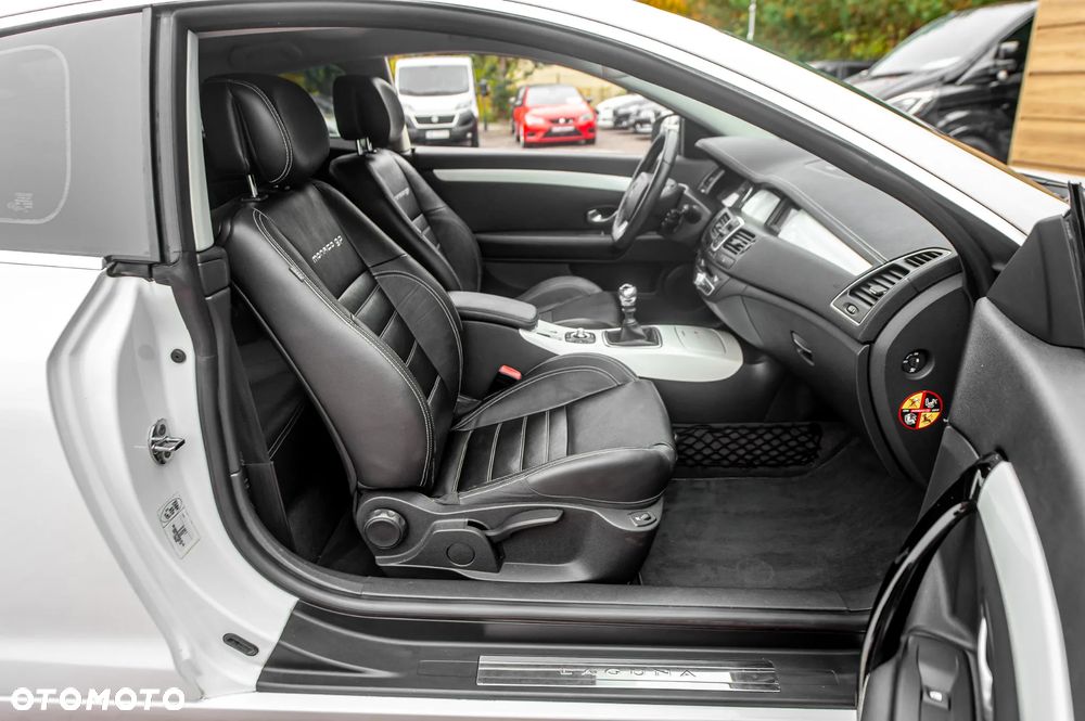 Renault Laguna TCe205 GT - 21