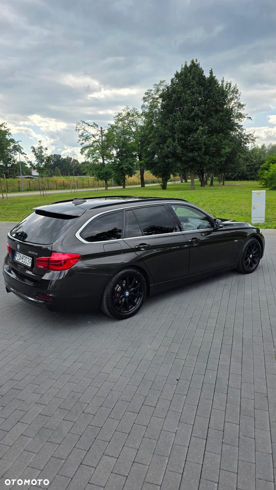 BMW Seria 3 320d Luxury Line - 4